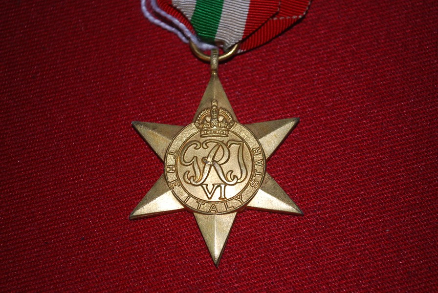 WW2 ITALY STAR-SOLD
