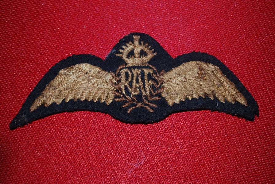 WW1/2 RAF PILOTS WINGS-S0LD
