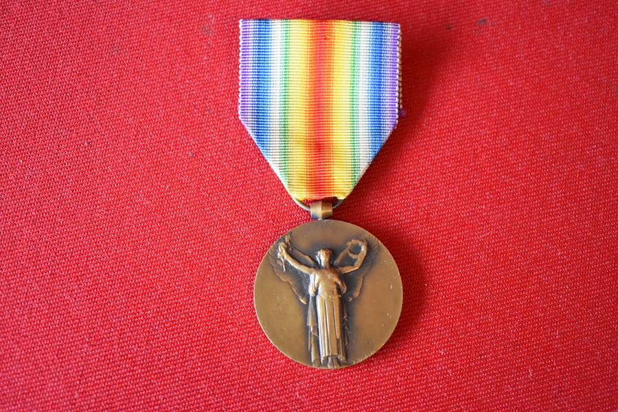 WW1 FRENCH VICTORY MEDAL-SOLD