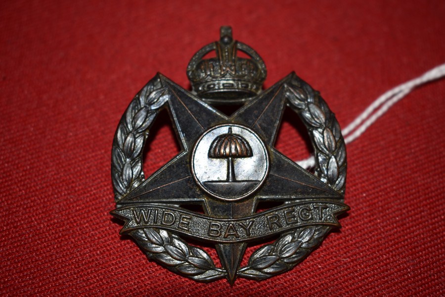 AUSTRALIAN ARMY HAT BADGE. 47 BN THE WIDE BAY REGIMENT. 30-42-SOLD