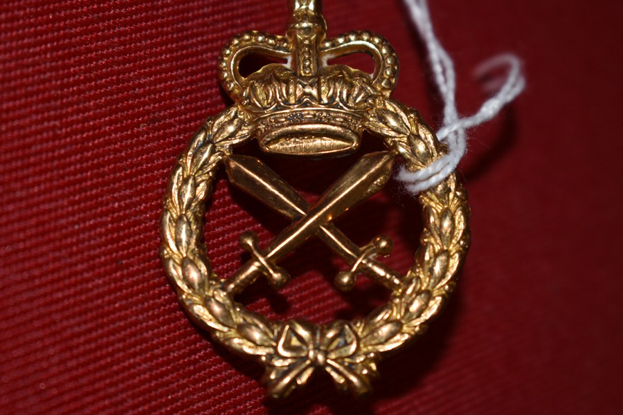 AUSTRALIAN ARMY HAT BADGE. ARMY PROVOST CORPS. 53-60-SOLD