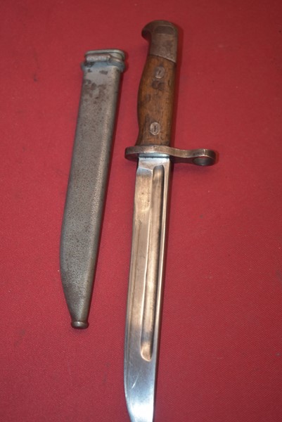WW2 JAPANESE TYPE 100 PARATROOPERS BAYONET AND SCABBARD-SOLD
