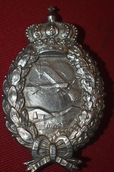 WW1 IMPERIAL GERMANY BAVARIAN PILOTS AWARD WITH ENGRAVED REVERSE BY POELLATH IN SILVER.-SOLD