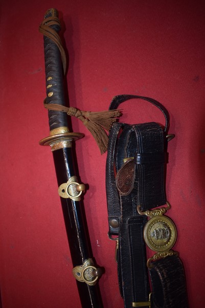 WW2 JAPANESE NAVY OFFICERS KAI-GUNTO SWORD WITH 4-500 YEAR OLD FAMILY BLADE AND ORIGINAL BELT WITH HANGING STRAPS.-SOLD
