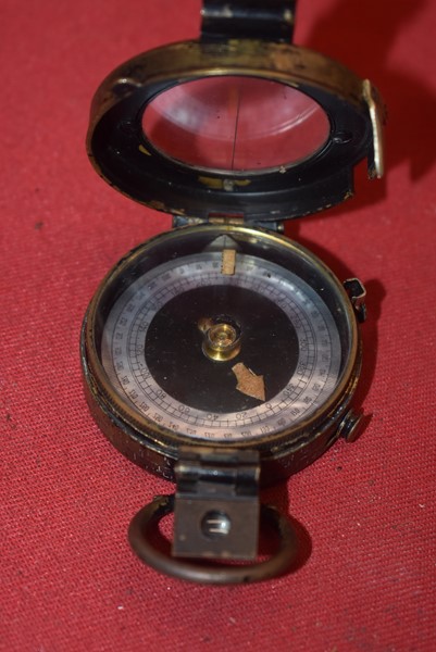 WW2 AUSTRALIAN MADE AND ISSUED COMPASS-SOLD