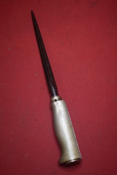 WW1 FRENCH CUT DOWN FIGHTING KNIFE-SOLD