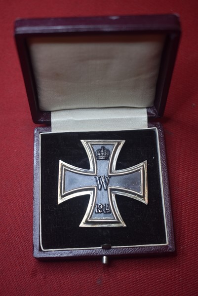 CASED WW1 IRON CROSS FIRST CLASS BY KO-SOLD
