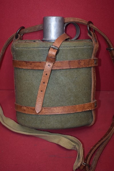 WW1 AUSTRALIAN ARMY MEDICS WATER CANTEEN COMPLETE-SOLD