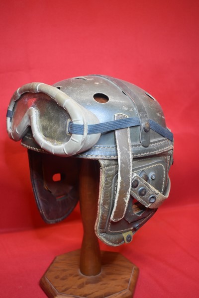 WW2 US M38 "FURY" TANKERS HELMET WITH GOGGLES 