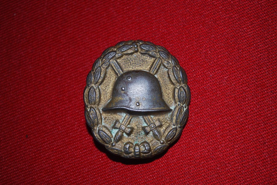 WW1 GERMAN WOUND BADGE IN GOLD-SOLD
