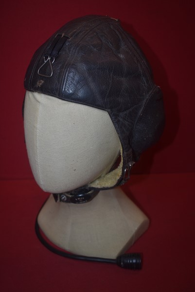 WW2 GERMAN LUFTWAFFE PILOTS LEATHER HELMET-SOLD