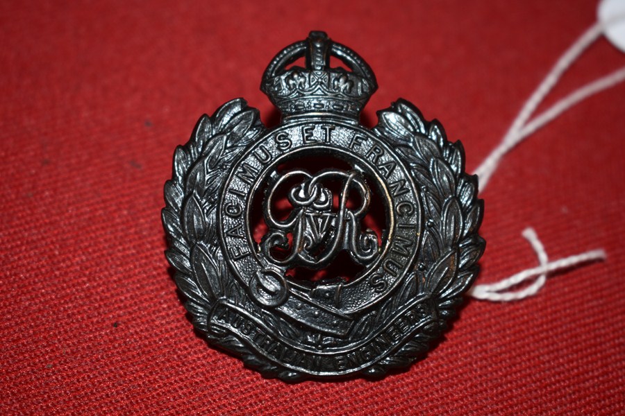 AUSTRALIAN ARMY HAT BADGE. AUSTRALIAN ENGINEER CORPS 30-42-SOLD