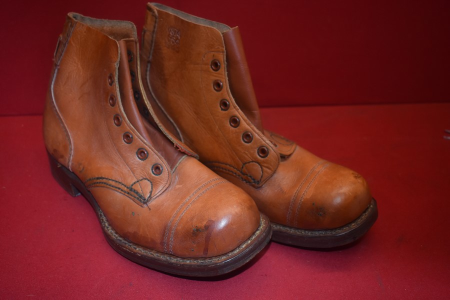 WW2 SOLDIERS BOOTS AUSTRALIAN ISSUED-SOLD