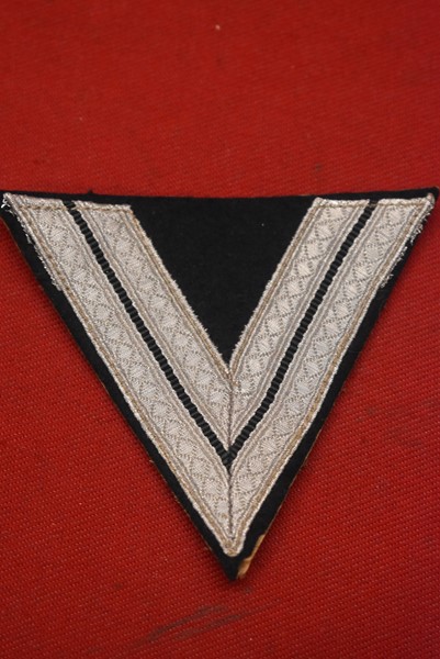 WW2 GERMAN ARMY CORPORALS CHEVRON-SOLD