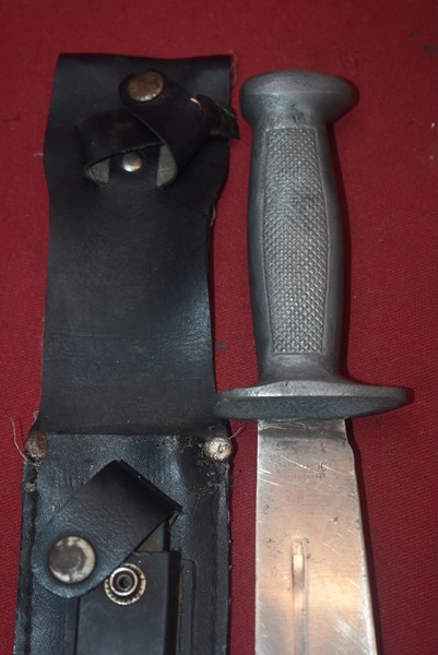 WW2 FRENCH MILITARY FACIST YOUTH KNIFE AND SHEATH-GERMAN MAKER JULIUS KREBS