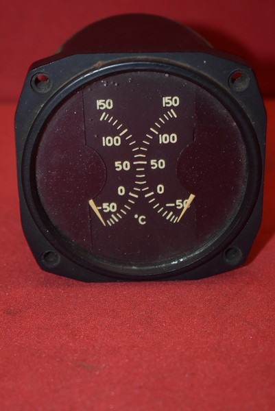 WW2 AIRCRAFT DUAL TEMPERATURE GAUGE-SOLD