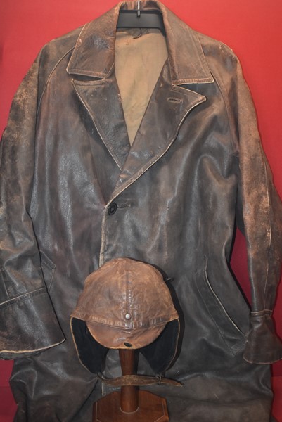 WW1 ROYAL FLYING CORPS (RFC) MK1 LEATHER FLYING HELMET AND LEATHER FLYING COAT (RARE)-SOLD