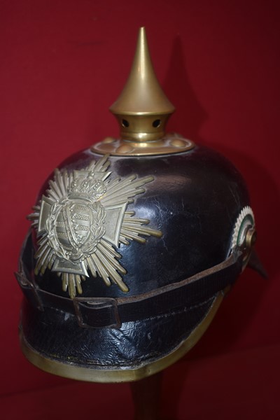 WW1 IMPERIAL GERMAN STATE OF SAXONY PICKELHAUBE OR SPIKE HELMET.-SOLD