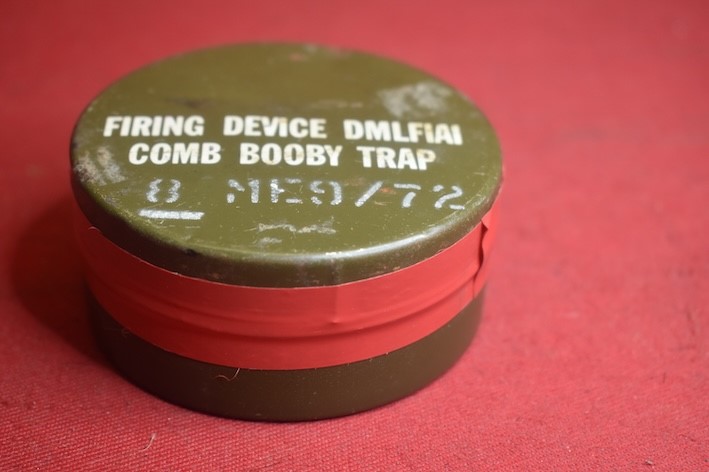 VIETNAM WAR ERA AUSTRALIAN BOOBY TRAP FIRING DEVICE COMPLETE-SOLD