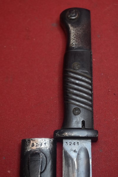 WW2 1939 DATED GERMAN K98 BAYONET MATCHING NUMBERS AND RARE MAKER-SOLD