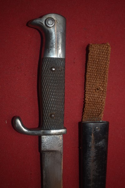 WW1 GERMAN TRENCH FIGHTING KNIFE WITH EAGLES HEAD-SOLD