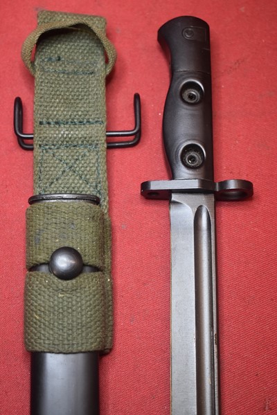 UN-ISSUED AUSTRALIAN SLR BAYONET-SOLD