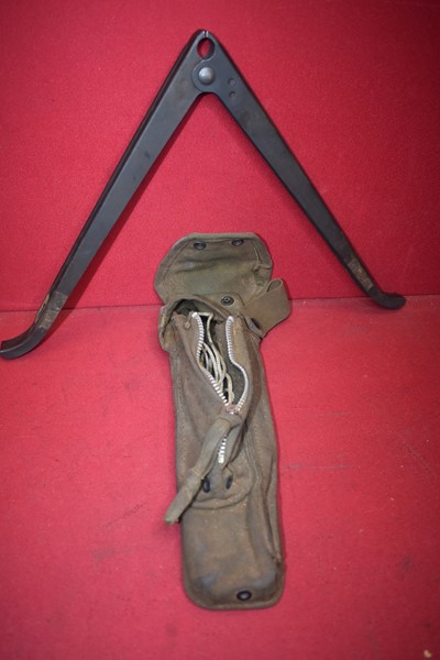 VIETNAM WAR ERA COLT SPRING LOADED AR15/M16 BIPOD WITH CASE AND CLEANING KIT-SOLD