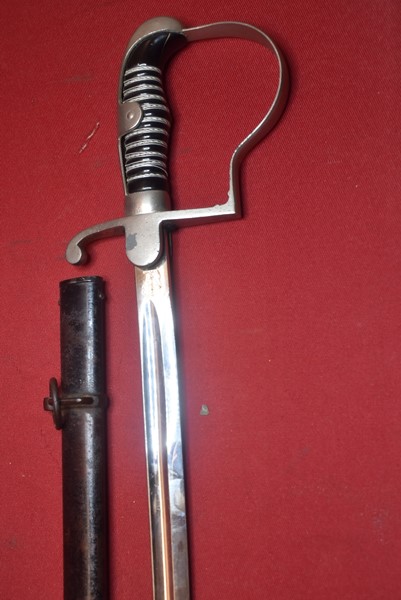 WW1 GERMAN OFFICERS SWORD.. BY EIKHORN-SOLD