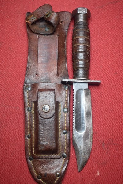 VIETNAM WAR USA PILOTS SURVIVAL KNIFE BY CAMILLUS 1967-SOLD