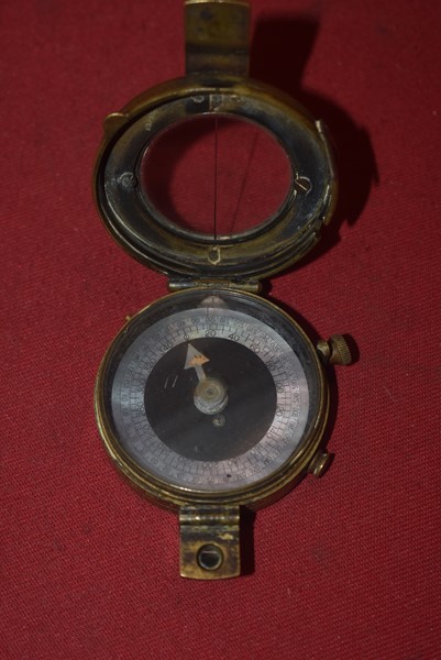 WW1 BRITISH/AUSTRALIAN COMPASS DATED 1918