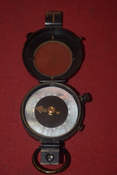 WW2 BRITISH/AUSTRALIAN FIELD COMPASS DATED 1938-SOLD