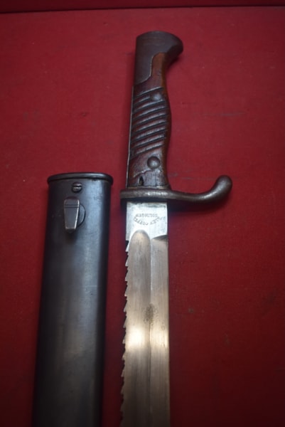 WW1 GERMAN 98/05 BUTCHER BLADE SAWBACK BAYONET-SOLD