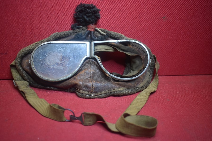 WW1 ROYAL FLYING CORPS PILOTS FLYING GOGGLES WITH GOOD LUCK CHARM-SOLD