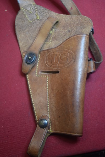 WW2 COLT SHOULDER HOLSTER FOR THE .45 COLT ACP-SOLD