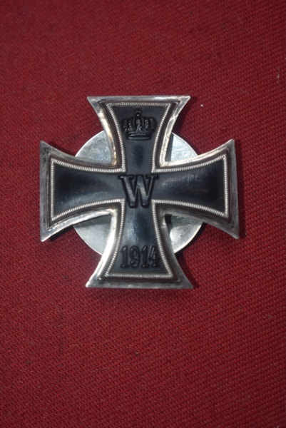 WW1 GERMAN VAULTED IRON CROSS FIRST CLASS 800 SILVER-SOLD