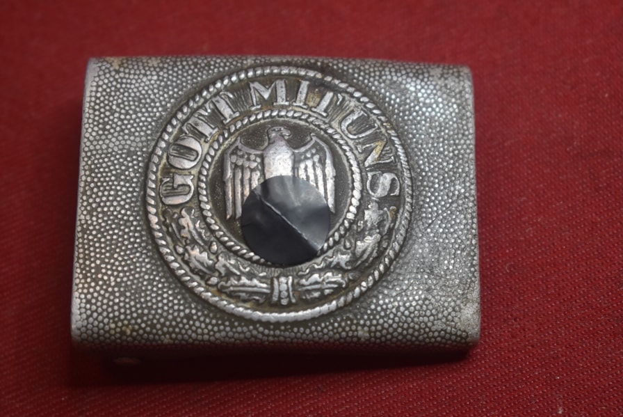 WW2 GERMAN ARMY BELT BUCKLE.a