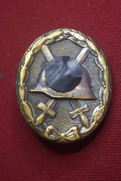 WW2 GERMAN WOUND BADGE IN SILVER-SOLD