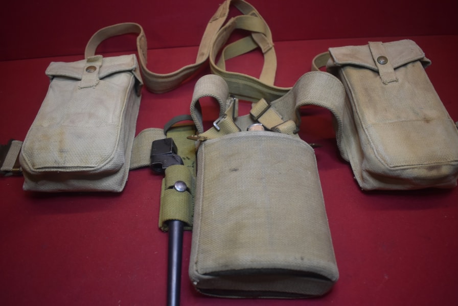 WW2 AUSTRALIAN ISSUED WEBBING SET