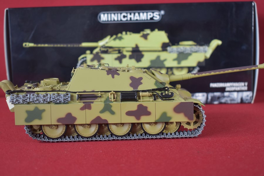MINICHAMPS 1:35 DIE CAST WW2 GERMAN PANZERKAMPFWAGEN V