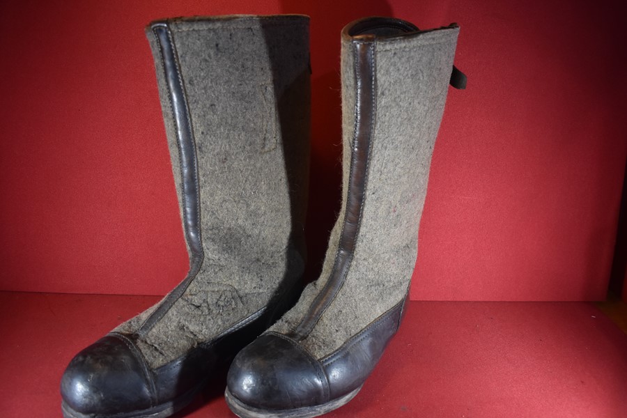 WW2 GERMAN SOLDIERS WINTER BOOTS