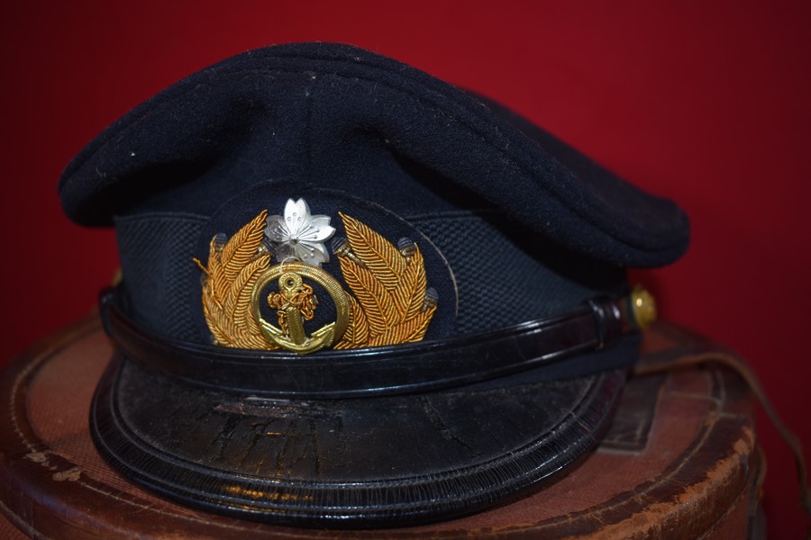 WW2 JAPANESE NAVAL OFFICERS HAT AND 