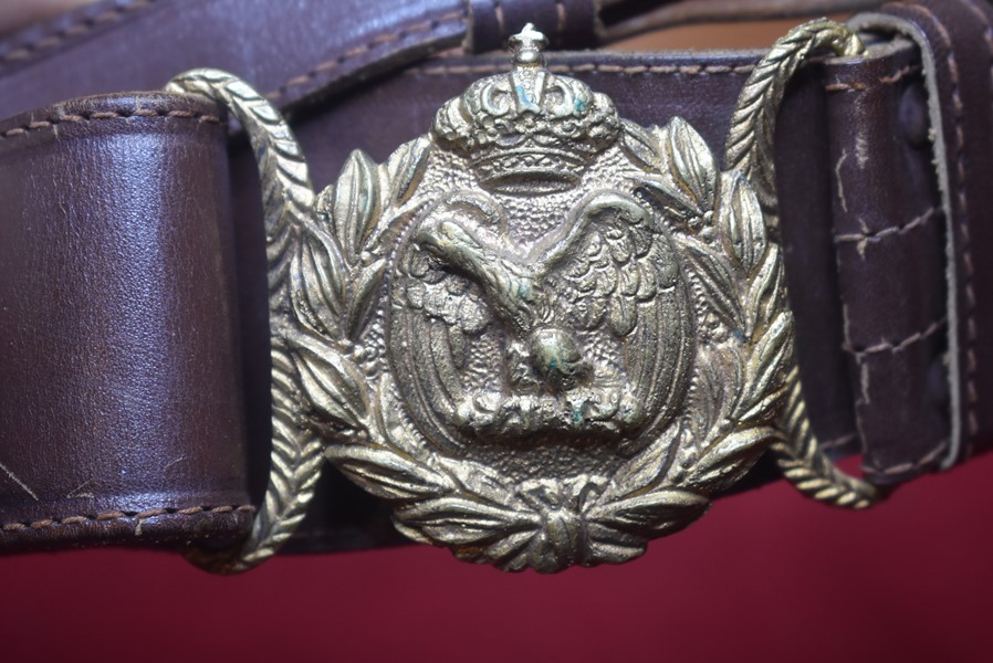 Italian belt buckles top