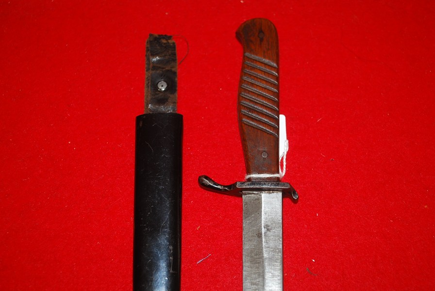 WW1 GERMAN FIGHTING KNIFE-SOLD