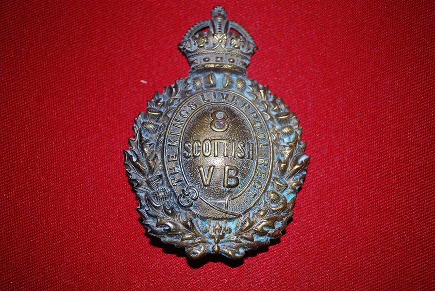 HELMET PLATE KINGS LIVERPOOL REGT-SOLD