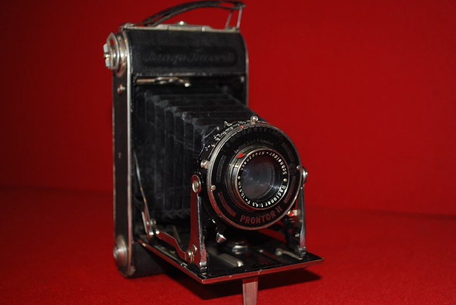 WW2 ERA GERMAN CAMERA-SOLD