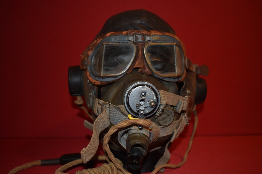 WW2 BRITISH/AUSTRALIAN PILOTS FLYING HELMET GOGGLES AND OXYGEN MASK-SOLD