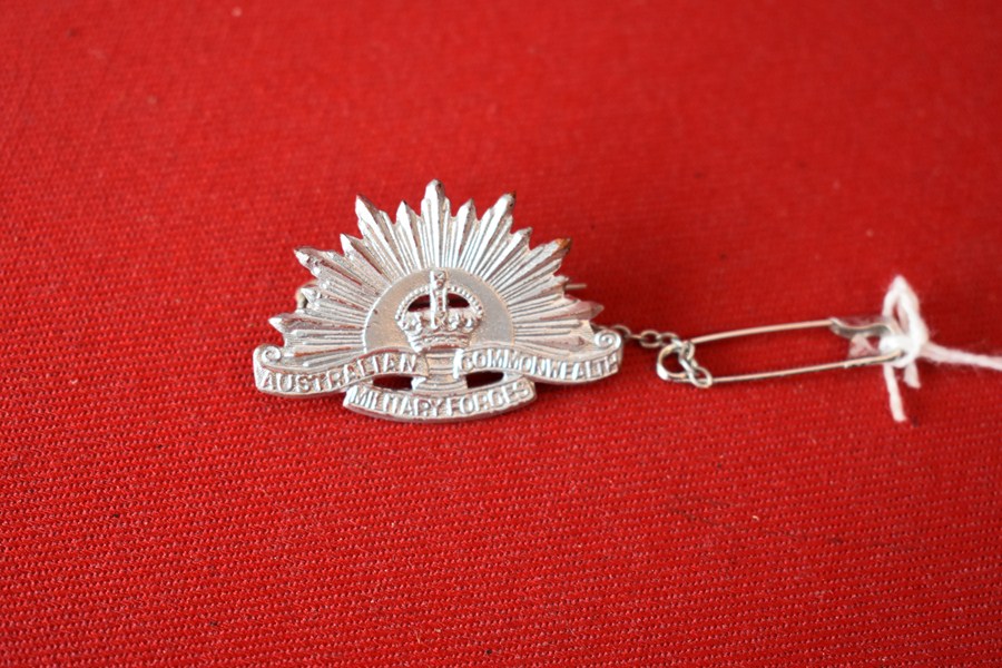 AUSTRALIAN ARMY BADGE RISING SUN NURSING CORPS-SOLD