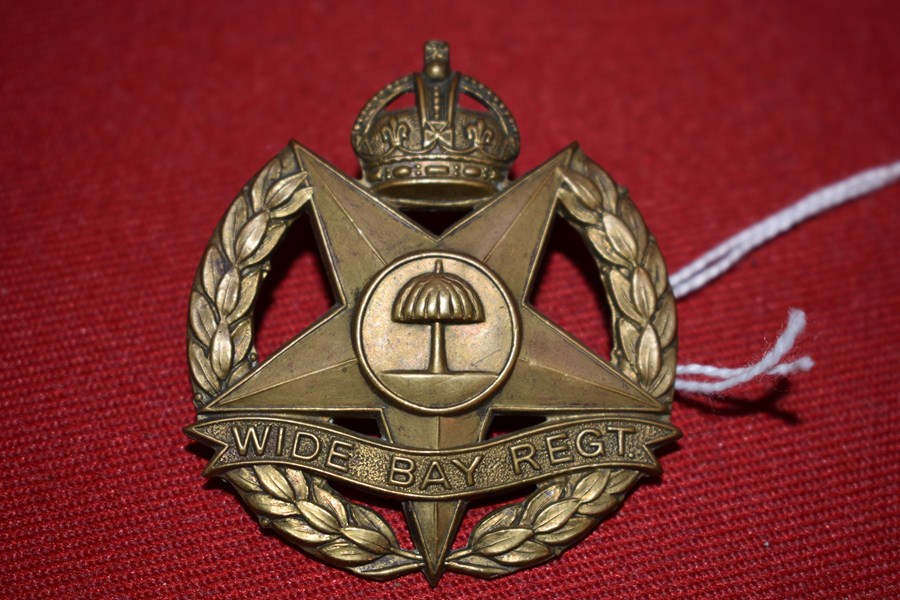 AUSTRALIAN ARMY HAT BADGE. 47 BN THE WIDE BAY REGIMENT. 30-42..-SOLD