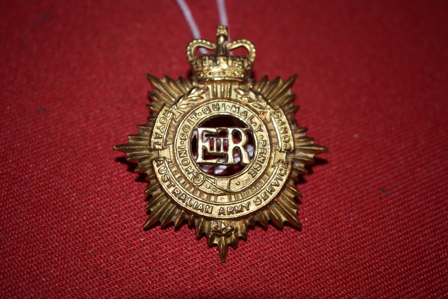 AUSTRALIAN ARMY BADGE. SERVICE CORPS. 53-60-SOLD
