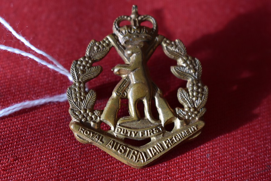 AUSTRALIAN ARMY HAT BADGE. RAR SKIPPY BADGE. 53-60-SOLD